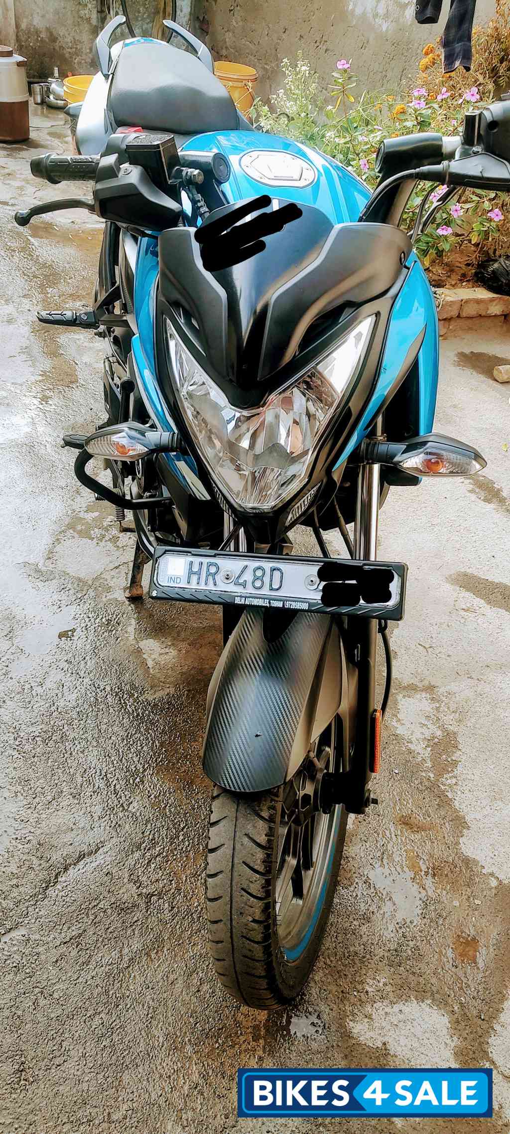 Blue Bajaj Pulsar NS 125