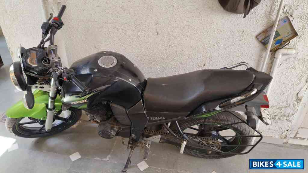 Yamaha FZ