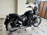 Black Royal Enfield Thunderbird 350