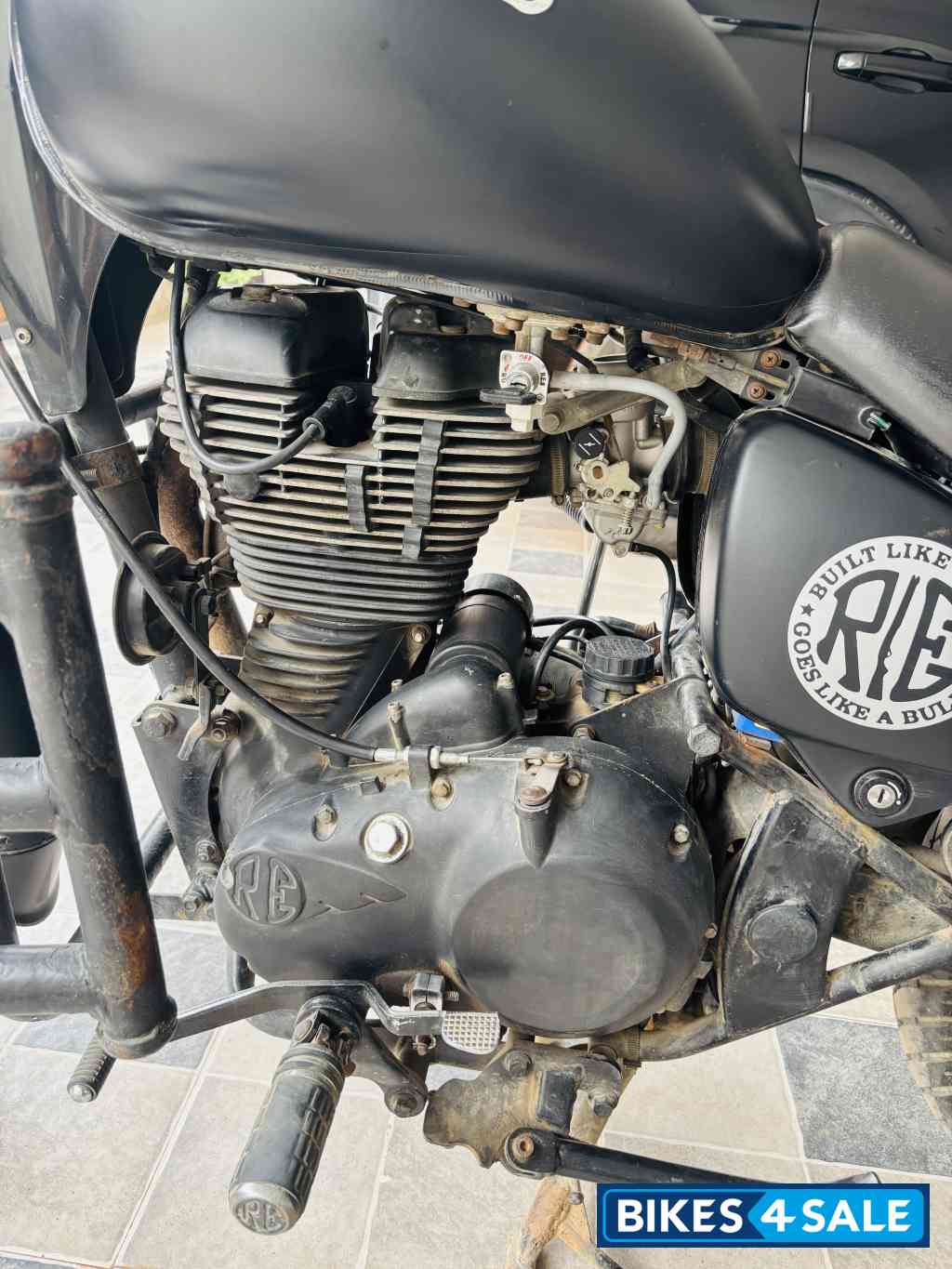 Black Royal Enfield Thunderbird 350