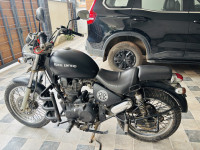 Black Royal Enfield Thunderbird 350