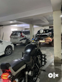 Matte Black Royal Enfield Thunderbird 350