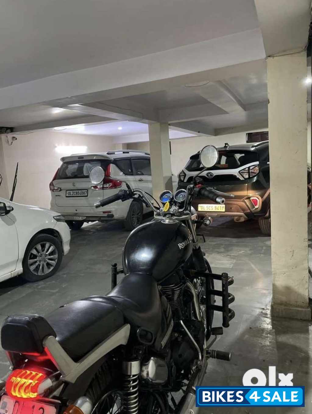 Matte Black Royal Enfield Thunderbird 350