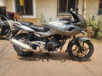 Bajaj Pulsar 220F