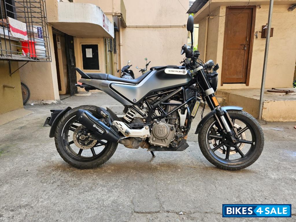 Husqvarna Svartpilen 250