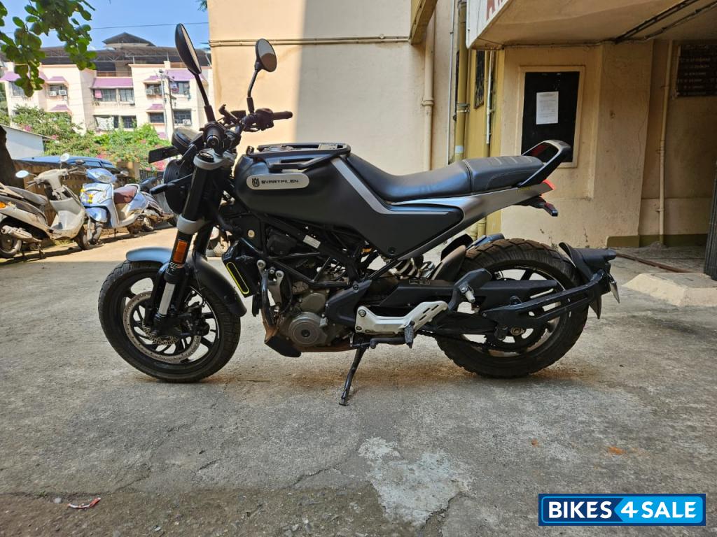 Husqvarna Svartpilen 250