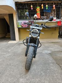 Husqvarna Svartpilen 250