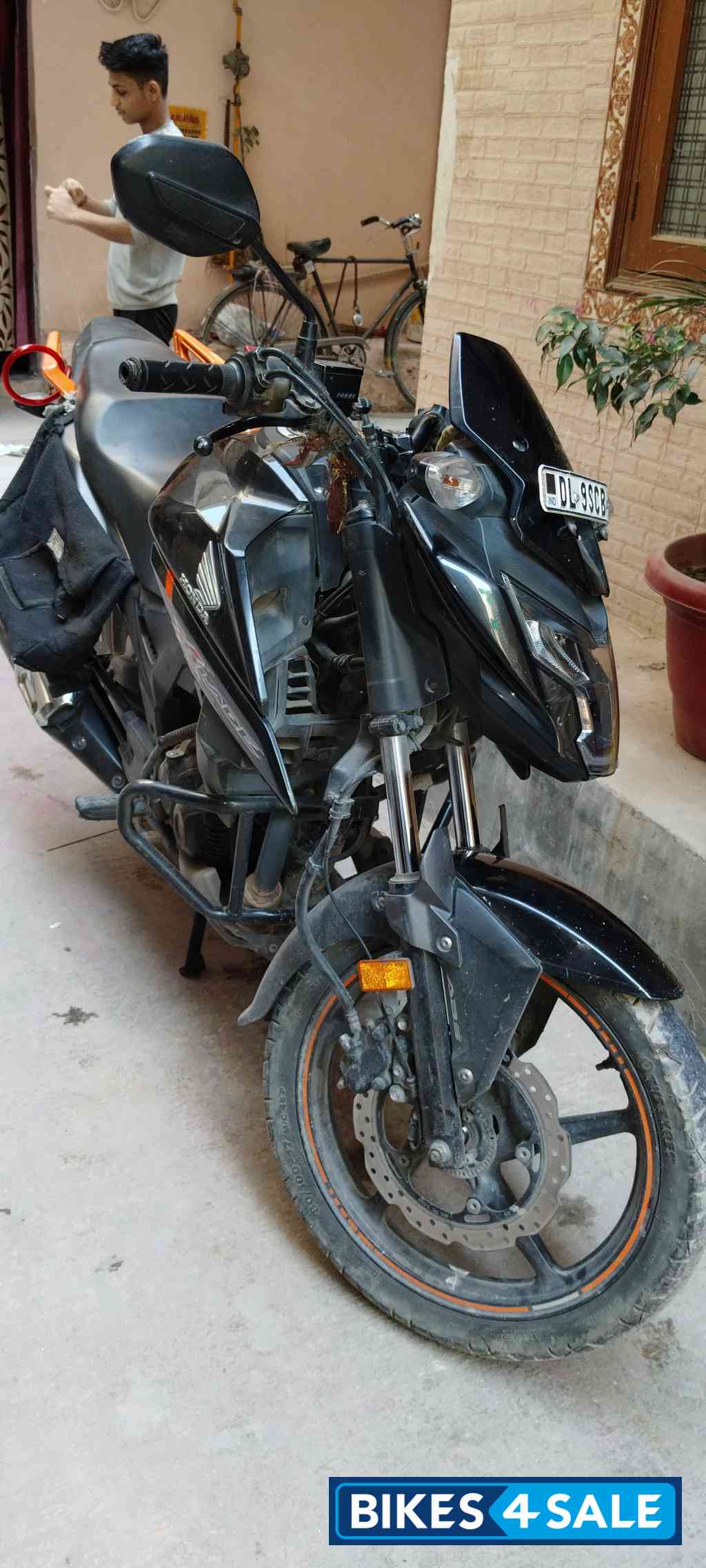 Honda XBlade BS6 Honda XBlade BS6