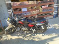 Bajaj V15