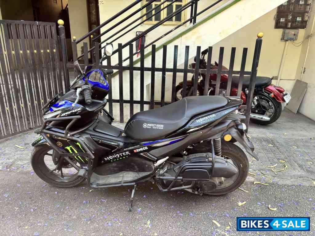 Yamaha Aerox 155 Monster Energy MotoGP Edition