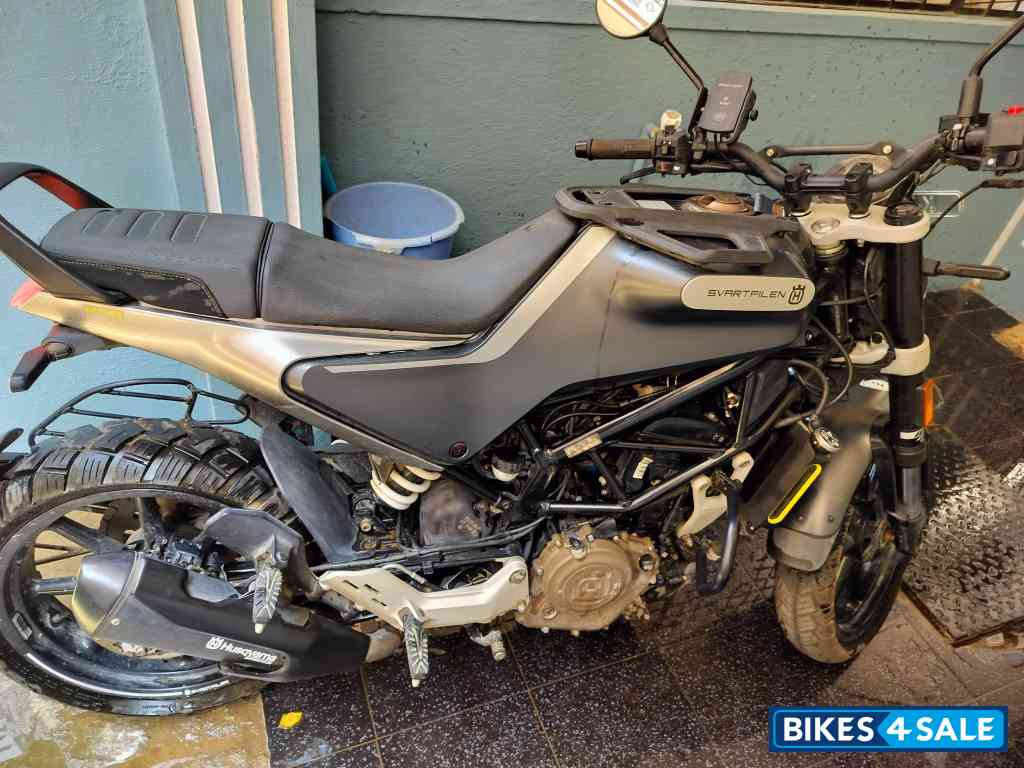 Husqvarna Svartpilen 250