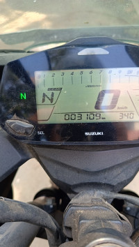 Black Suzuki Gixxer SF BS6