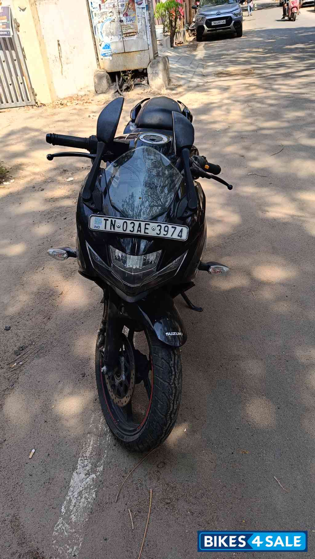 Black Suzuki Gixxer SF BS6
