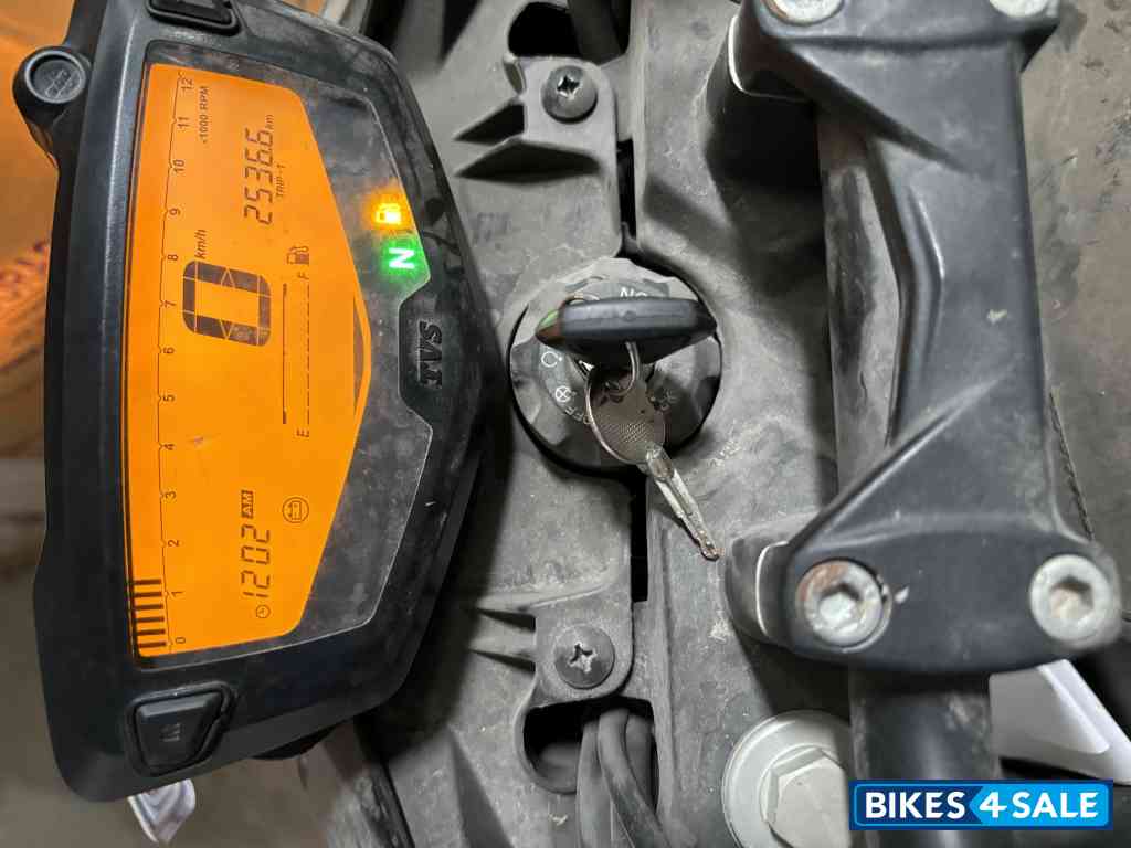 TVS Apache RTR 160 4V BS6