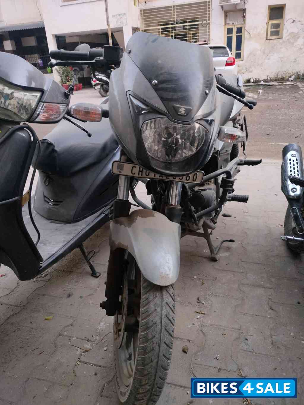 Bajaj Pulsar 180