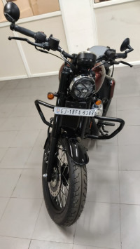 Jawa 42 Bobber Dual Channel ABS