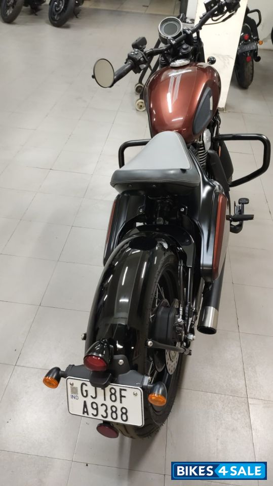 Jawa 42 Bobber Dual Channel ABS