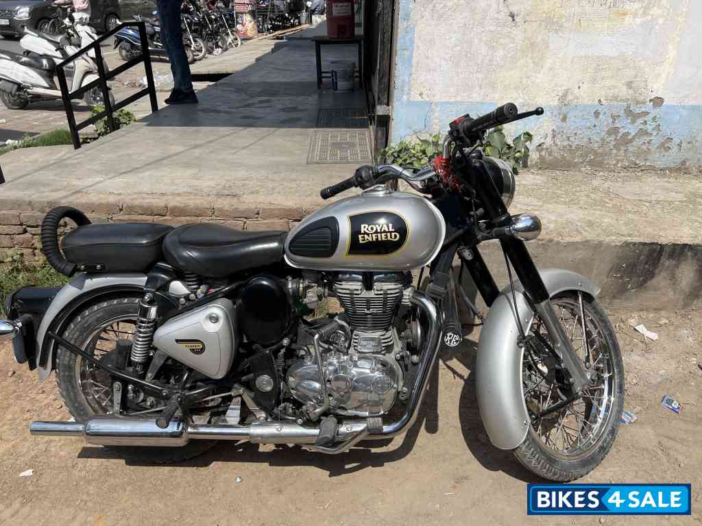 Royal Enfield Classic 350