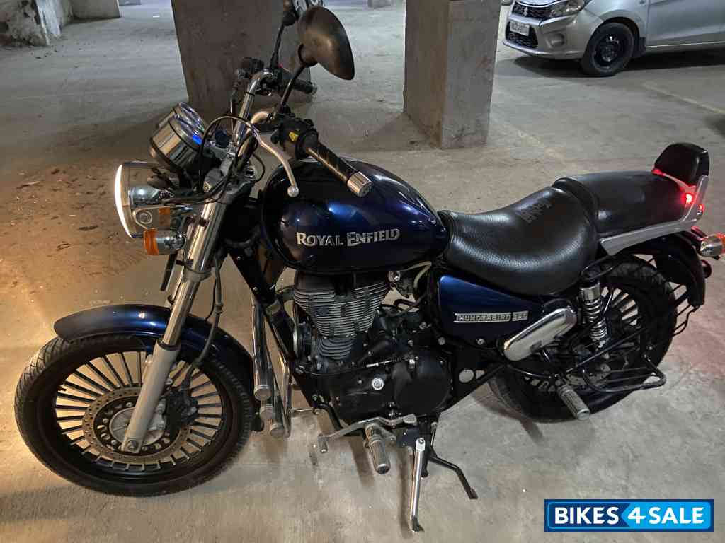 Blue Royal Enfield Thunderbird 350