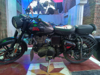 Royal Enfield Classic Stealth Black
