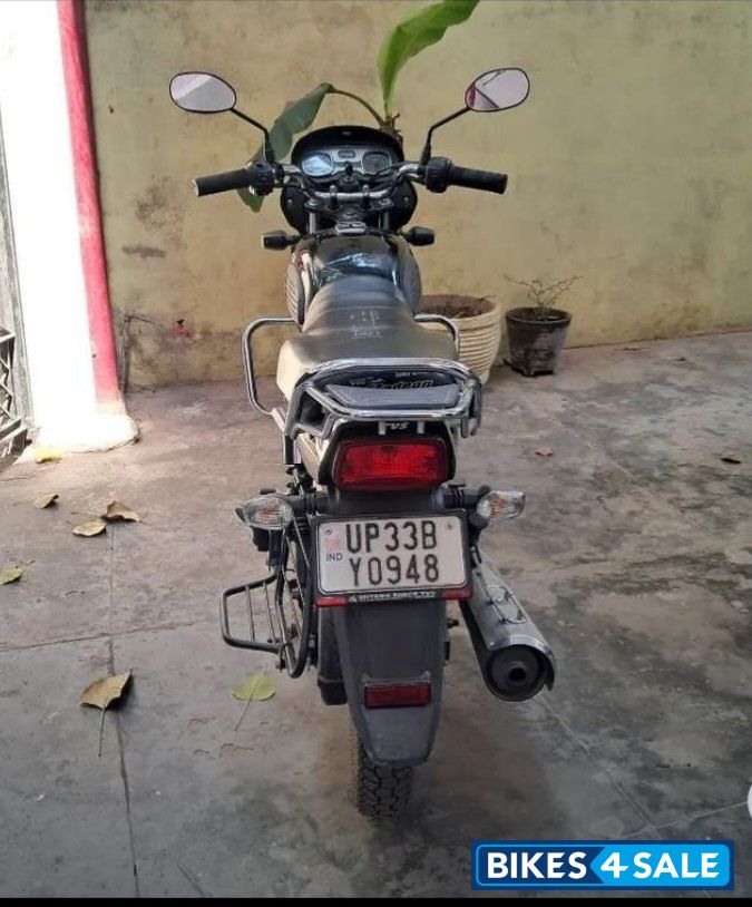 Black TVS Radeon BS6