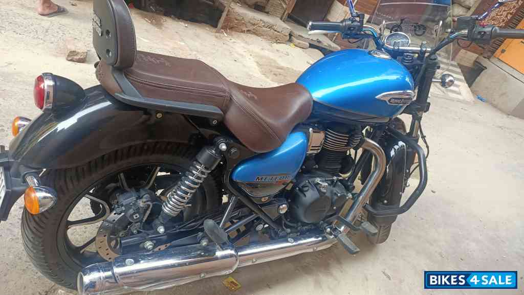 Blue Royal Enfield Meteor 350 Supernova