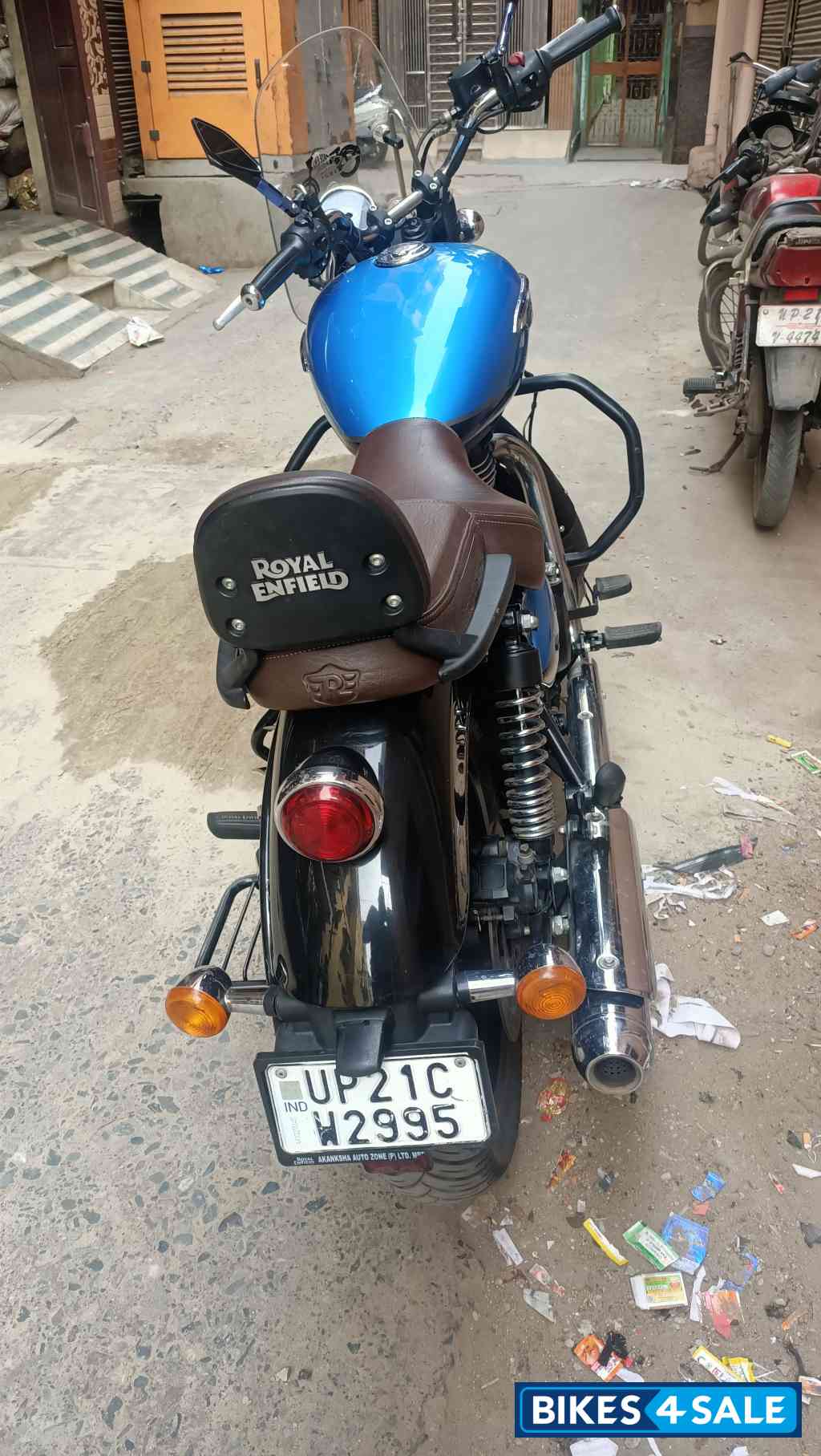 Blue Royal Enfield Meteor 350 Supernova