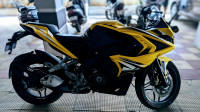 Bajaj Pulsar RS 200