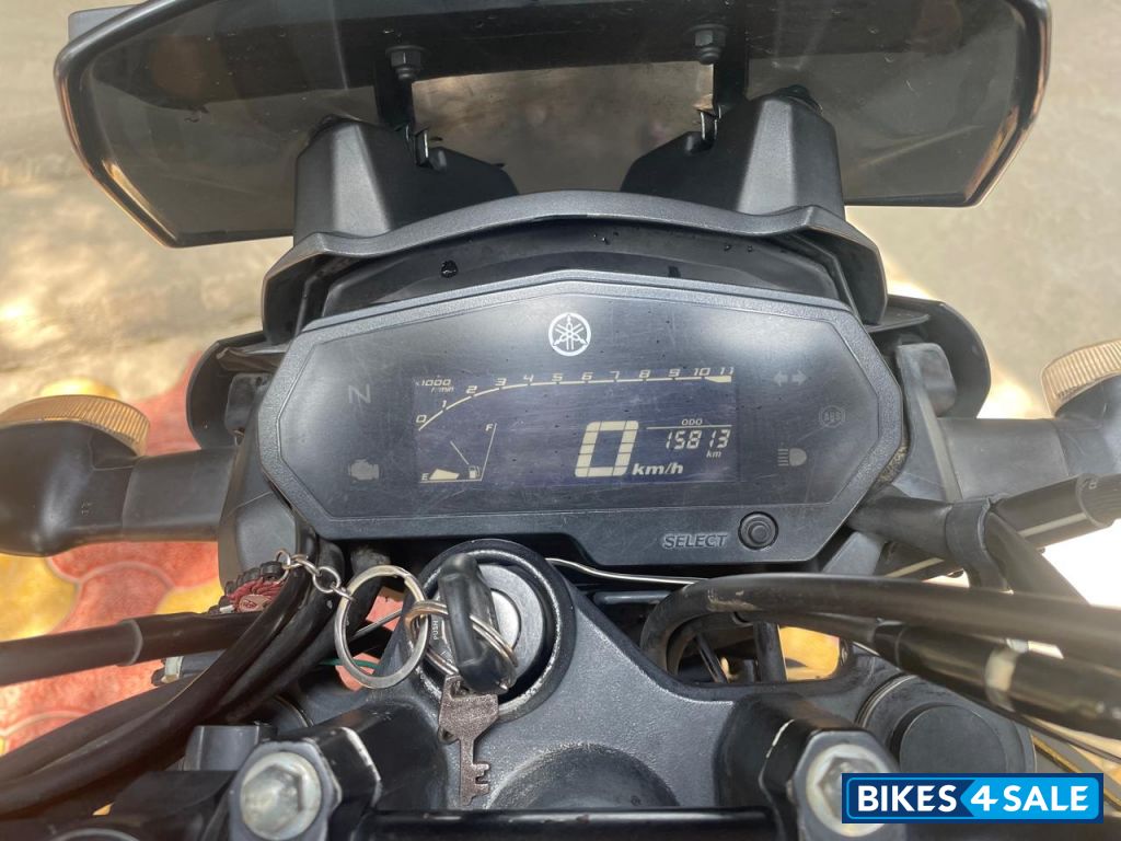 Black Yamaha FZS 25 BS6