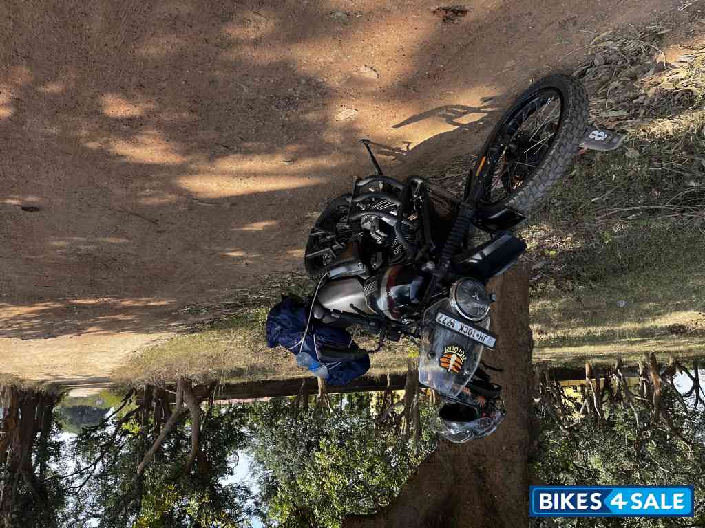 Yezdi Adventure Matte