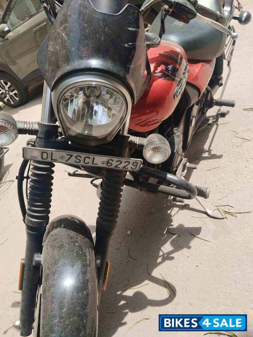 Red Bajaj Avenger Street 160 BS6