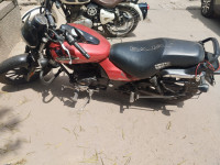 Red Bajaj Avenger Street 160 BS6