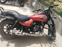 Red Bajaj Avenger Street 160 BS6