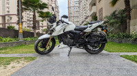 White TVS Apache RTR 200 Fi 4V