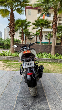 White TVS Apache RTR 200 Fi 4V