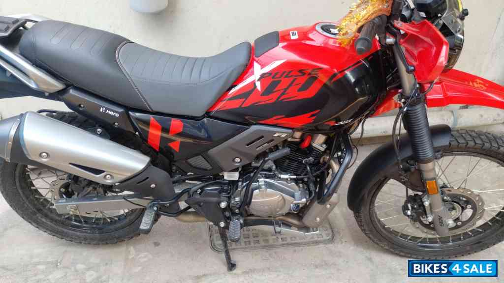Red Hero Xpulse 200 4V