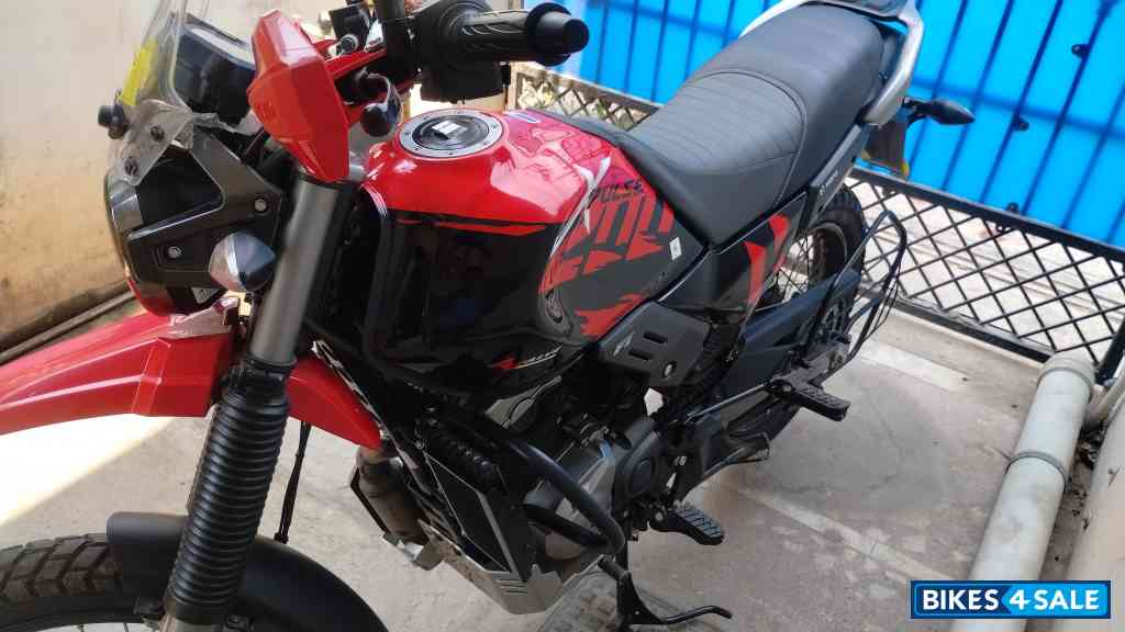 Red Hero Xpulse 200 4V
