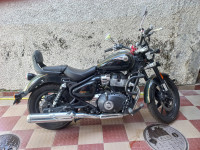 Royal Enfield Super Meteor 650  Model