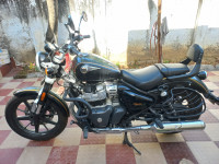 Royal Enfield Super Meteor 650