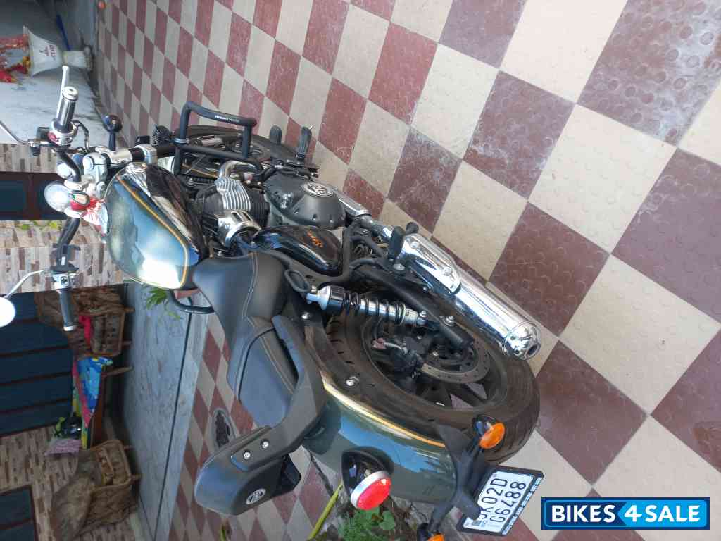 Royal Enfield Super Meteor 650