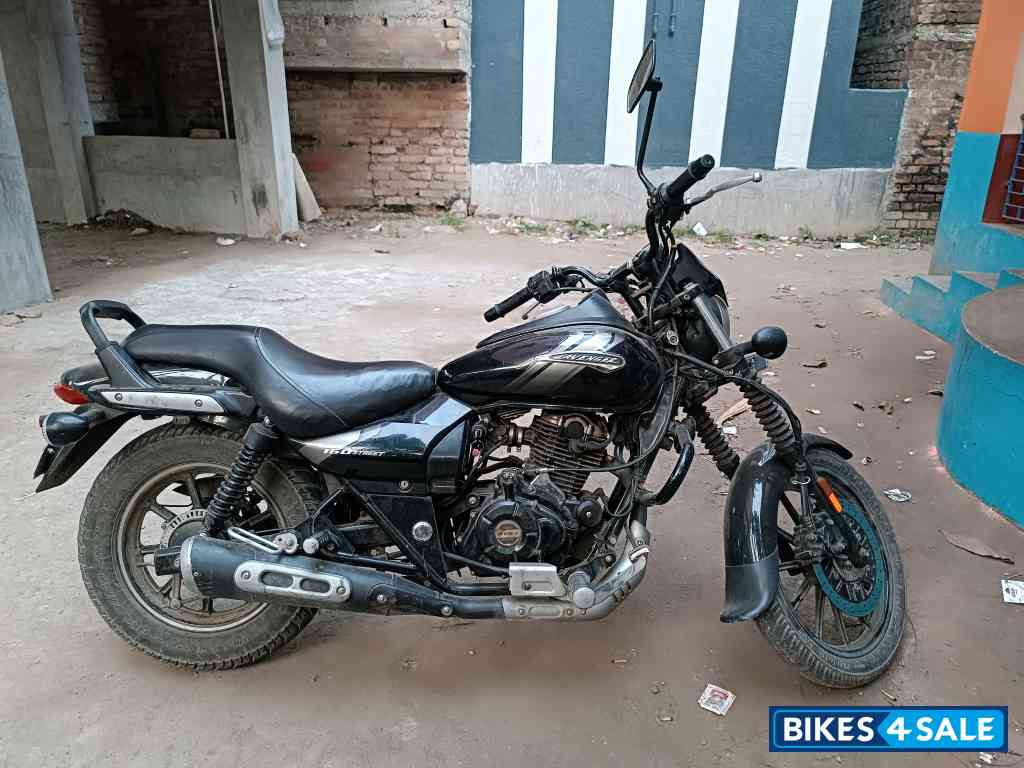 Bajaj Avenger Street 160
