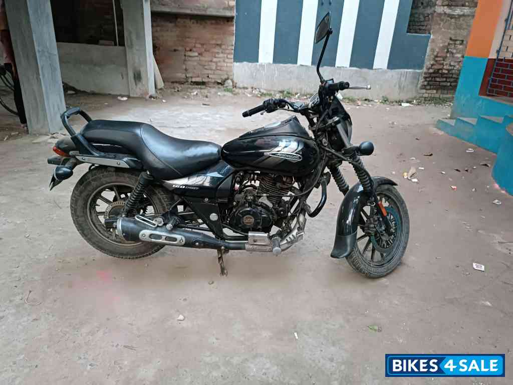 Bajaj Avenger Street 160