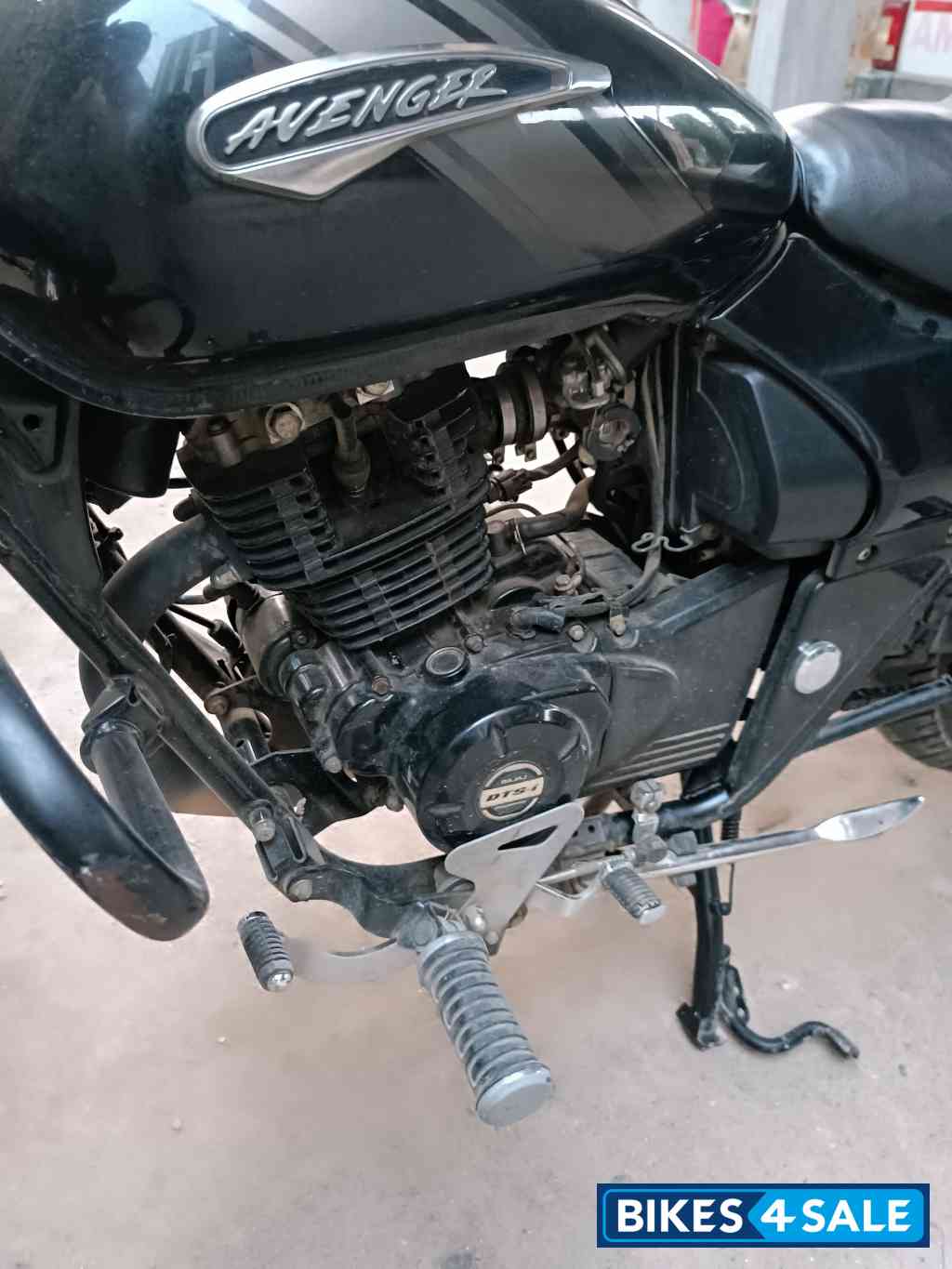 Bajaj Avenger Street 160