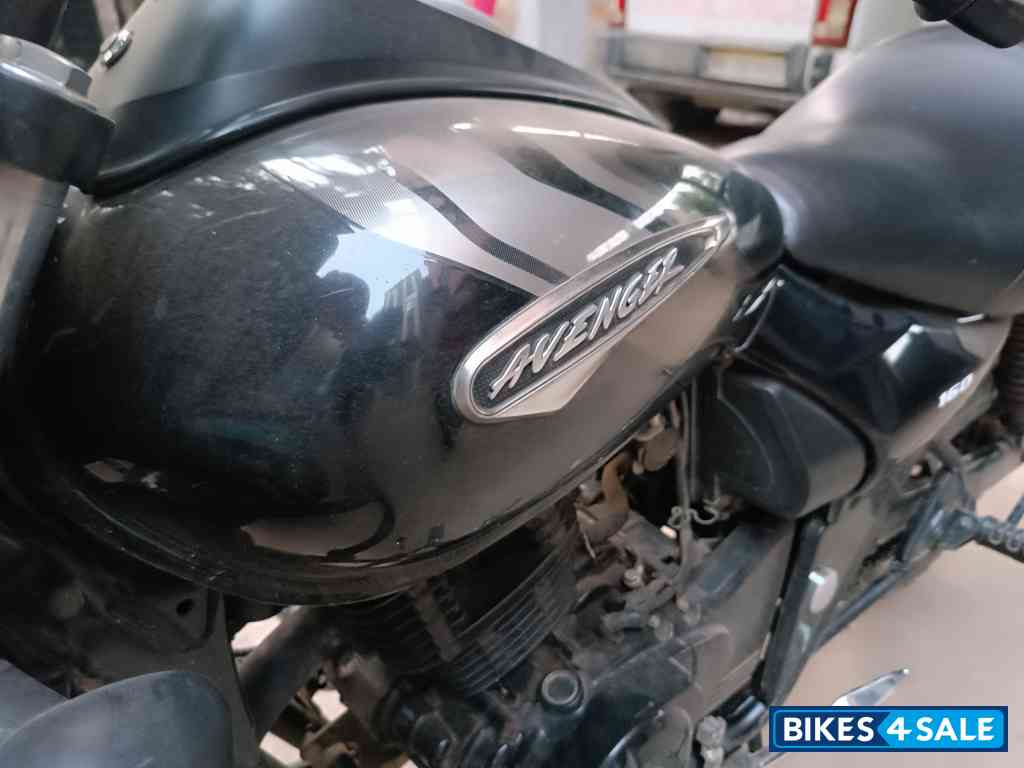 Bajaj Avenger Street 160