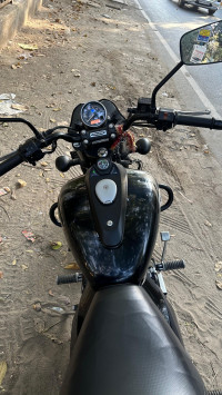 Black Bajaj Avenger Street 160 BS6