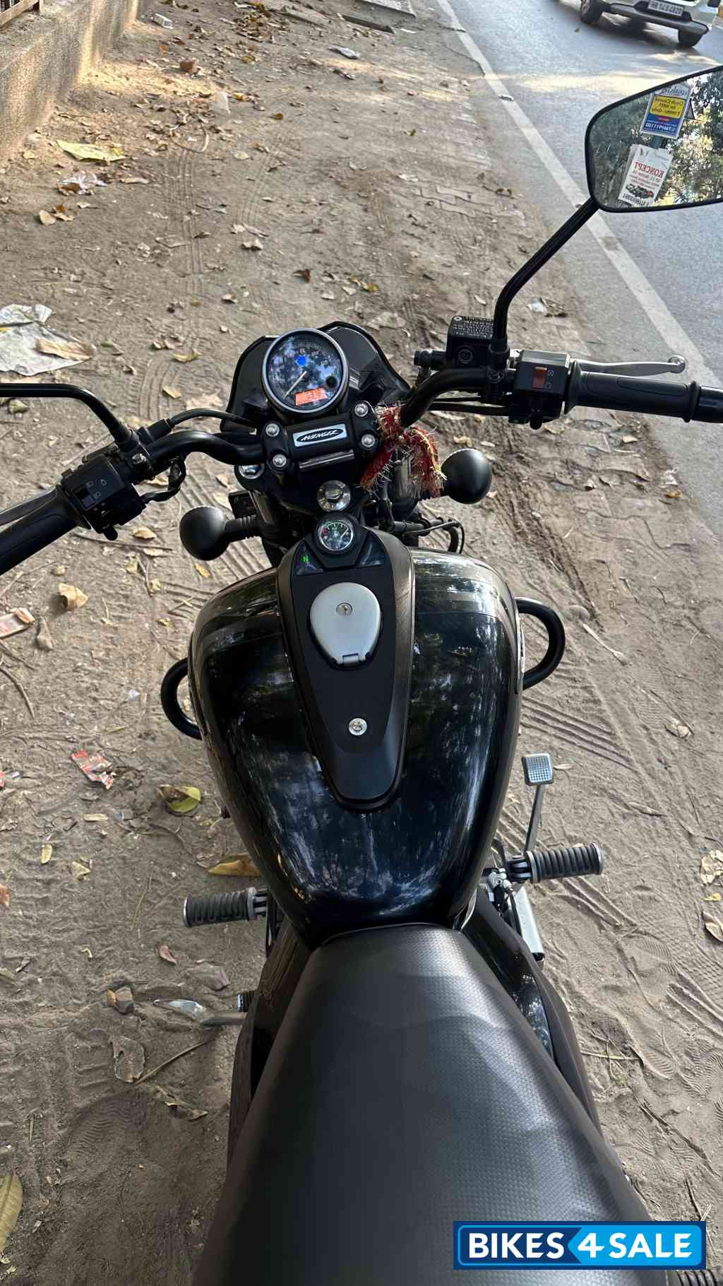 Black Bajaj Avenger Street 160 BS6