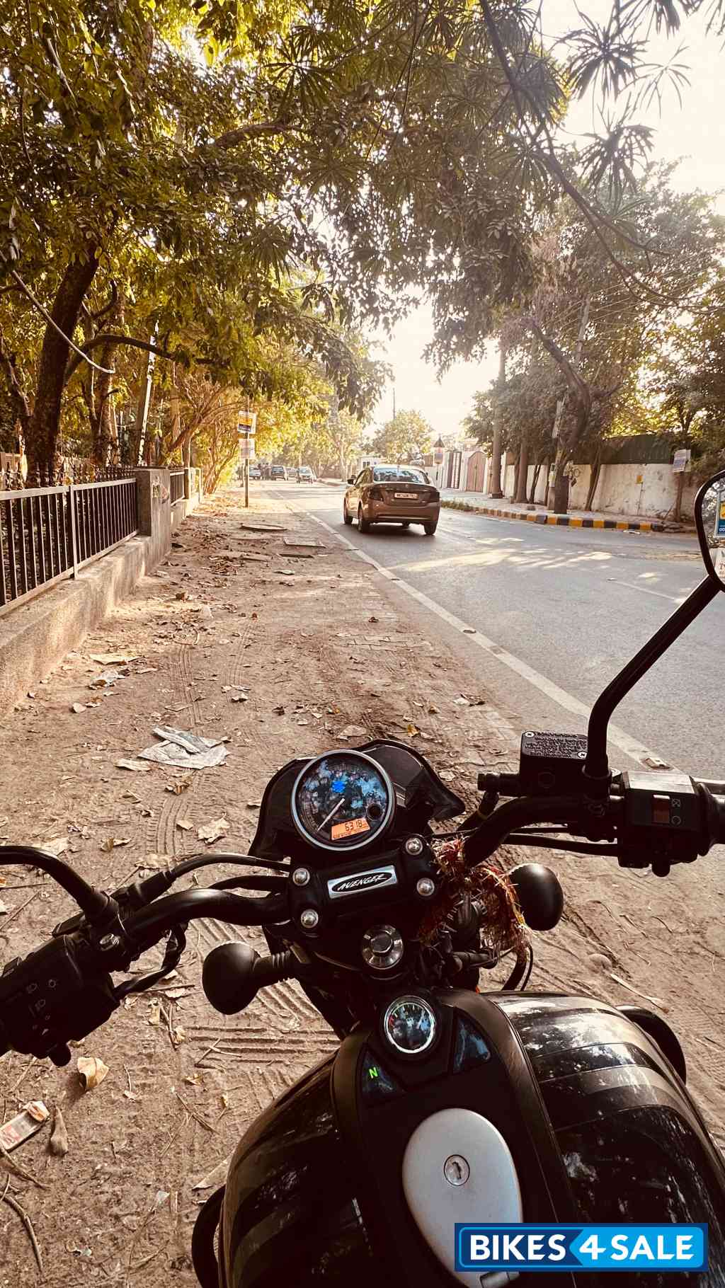 Black Bajaj Avenger Street 160 BS6