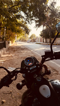 Black Bajaj Avenger Street 160 BS6