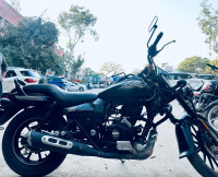Black Bajaj Avenger Street 160 BS6