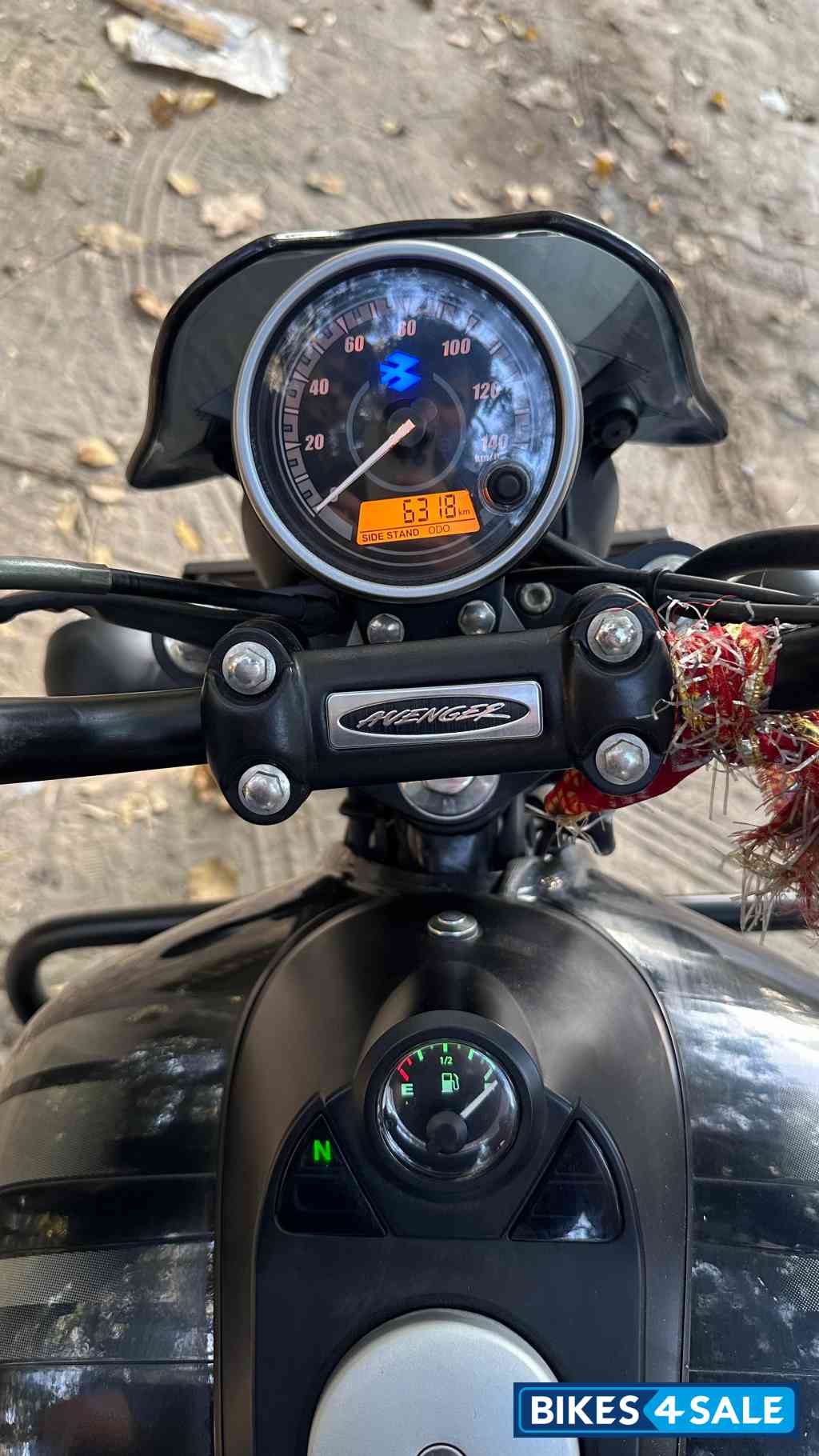 Black Bajaj Avenger Street 160 BS6